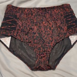 Torrid high waist swim bottoms, size 2
